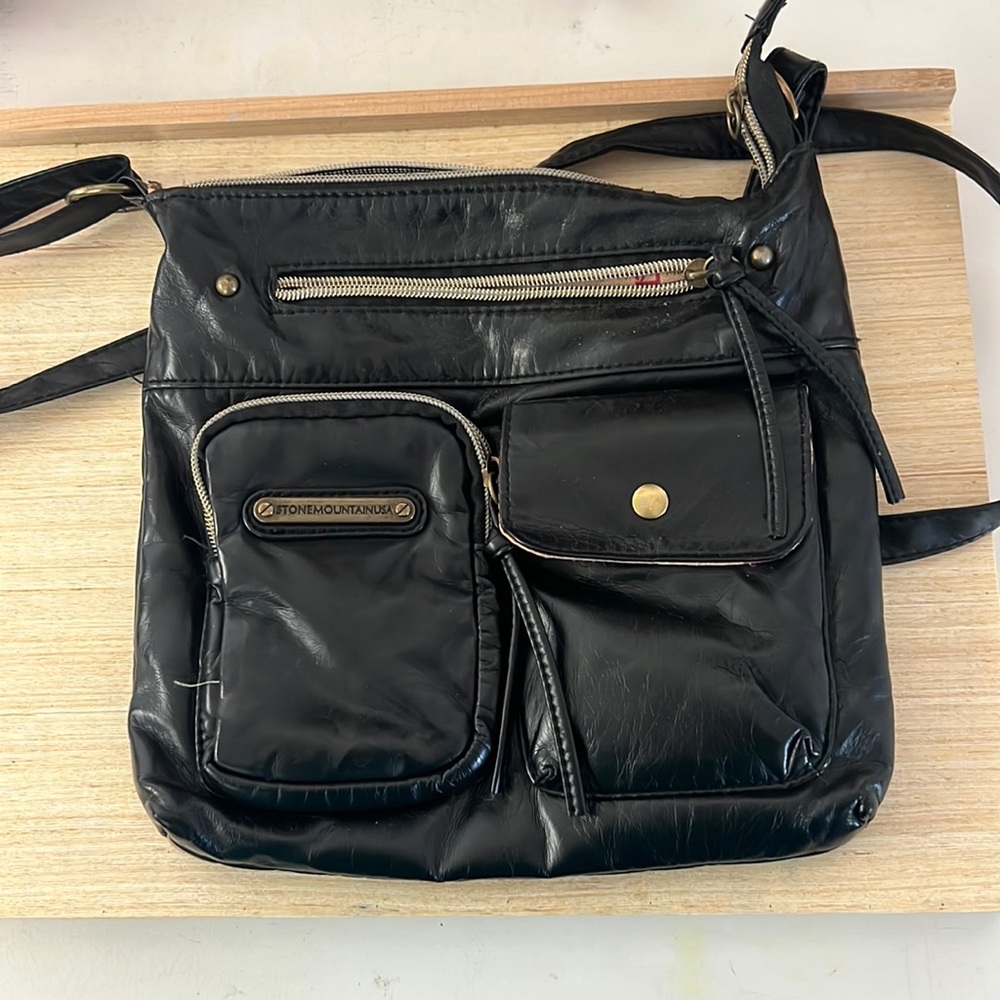 Stone Mountain Purse (like new)